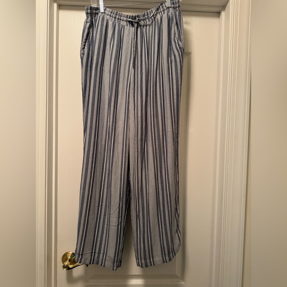 American Rag Blue and White Striped Pants Size XL